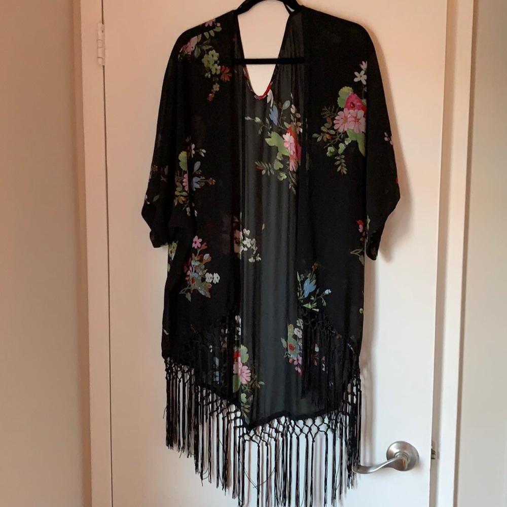 Black floral kimono